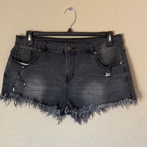 Black cut off jean shorts- XL
